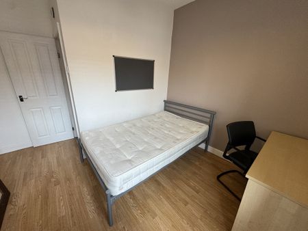 Carnot Street, Leeman Road - P10722 - Photo 5