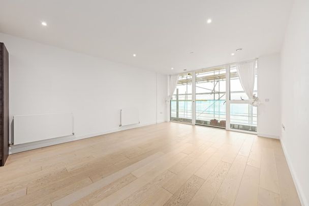 River Gardens Walk London SE10 - Photo 1