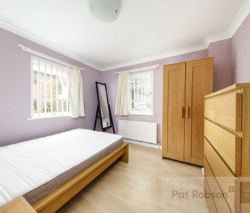 Broad Garth, Newcastle Upon Tyne - Photo 3