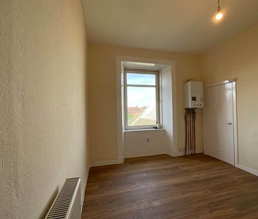 Price £650 pcm - Available Now - Unfurnished - Photo 1