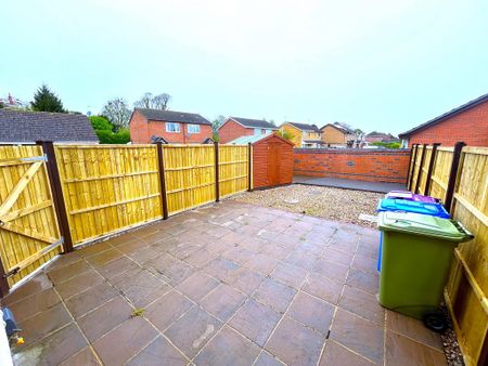 2 bedroom semi-detached house to rent - Photo 5