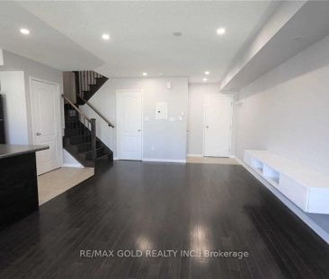 For Lease - 43 Hays Boulevard Unit# 13, Oakville, Ontario - Photo 1