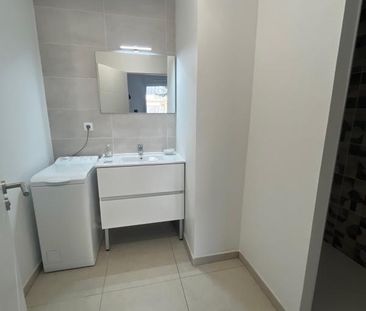 Location Appartement 2 pièces Meublé 53m² NEUVILLE SUR SAONE 69250 - Photo 5