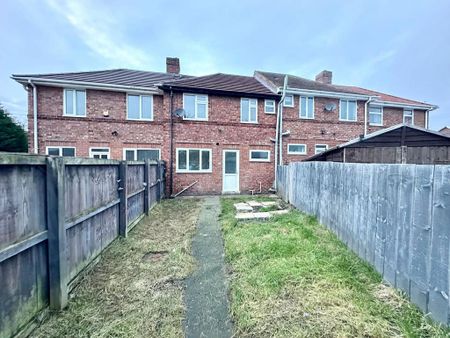 3 bedroom terraced house to rent - Photo 5