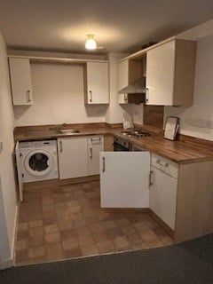 1 Bed Flat, Canute Road, SO14 - Photo 3