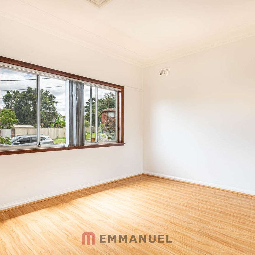 Spacious Home Ideally Positioned Near Schools and Transport - Photo 1
