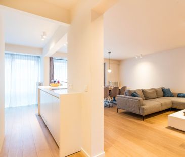 GERENOVEERD 2-SLPK APPARTEMENT MET STAANPLAATS IN ROESELARE - Foto 1