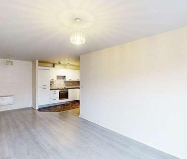 Astley Brook Close, Bolton, BL1 - Photo 3