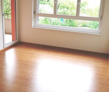 Grand appartement de 4 1/2 pièces avec balcon ensoleillé - Photo 5