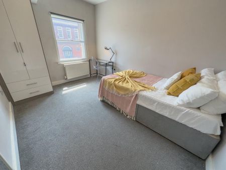 1 bedroom in a house share to rent - Photo 5