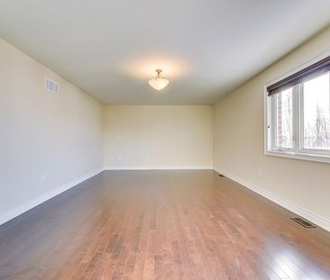 For Lease - 2492 Chaplin Road, Oakville, Ontario - Photo 2