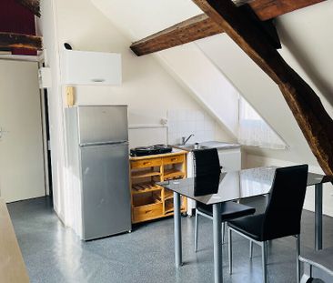 A LOUER STUDIO MEUBLE CENTRE VILLE 02100 ST QUENTIN - Photo 2