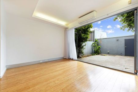 141 Mitchell Road, Alexandria NSW 2015 - House For Rent | Domain - Photo 5