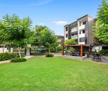 FURNISHED APARTMENT IN NEW RENOVARE COMPLEX! - Photo 5