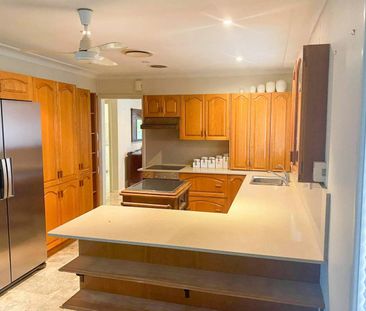 Be regal by the River! - Photo 2