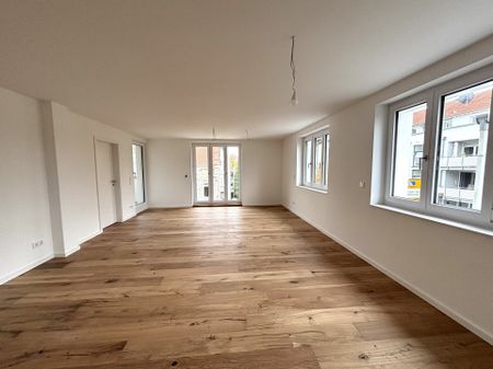 Moderne 3-Zimmer-Wohnung mit EBK, Loggia & großem Wohn-/Essbereich - Photo 2