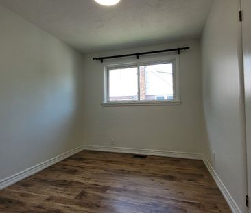 For Lease - 27 Fairburn Avenue Unit# Main, St. Catharines, Ontario - Photo 2