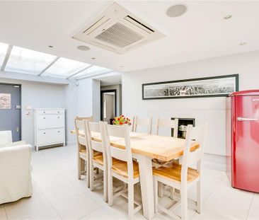 4 bedroom detached house to rent - Photo 4