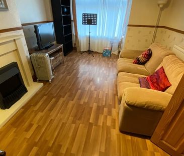 2 Bed Terraced House, Deevale Road, AB12 - Photo 3