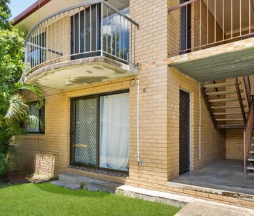 Convenient Woodridge Location - Photo 1