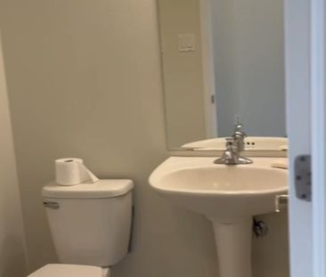 For Lease - 472 Carbert Crescent, Milton, Ontario - Photo 3