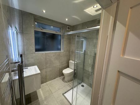 2 bedroom maisonette to rent - Photo 3