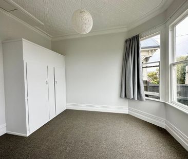 Sunny Renovated 1 Bedroom Flat. Cat friendly - Photo 5