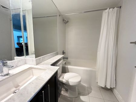 For Lease - 65 East Liberty Street Unit# 912, Toronto, Ontario - Photo 3