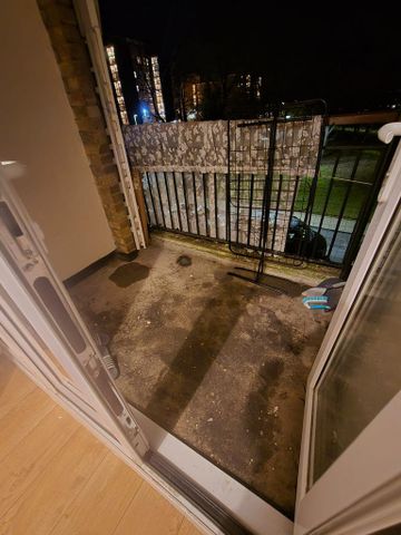 1 bedroom in a house share to rent - Photo 5