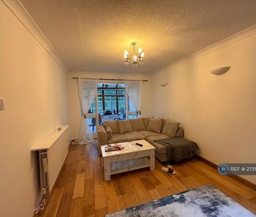 3 bedroom detached house to rent - Photo 2