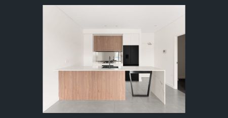 North-Facing 1 bedroom + study with Balcony and Secure Parking - Photo 3