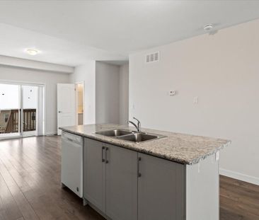 For Lease - 39 Denistoun Street, Welland, Ontario - Photo 4