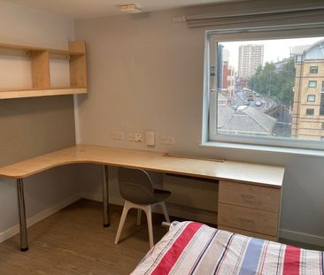 Room in a Shared Flat, Marsden House, LS3 - Photo 4