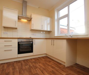 2 bedroom House To Let - Photo 4