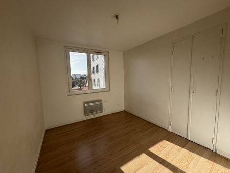 Location Appartement 4 pièces 64m² TOULOUSE 31400 - Photo 5