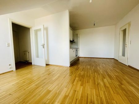 ++ZENTRALE LAGE++ Helle 2-Zimmer-Wohnung mit Schlossbergblick - Photo 5