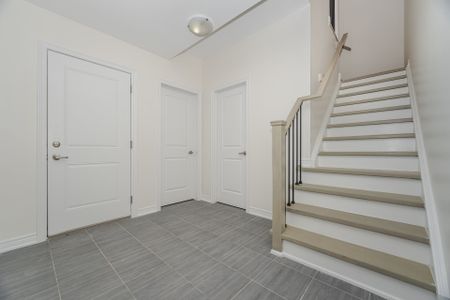 For Lease - 5 Ridgeside Lane, Hamilton, Ontario - Photo 3