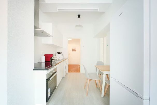 Avenida Fontes Pereira de Melo, Lisbon, Lisbon 1050-055 - Photo 1