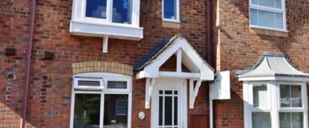 2 bedroom terraced house to rent - Photo 1