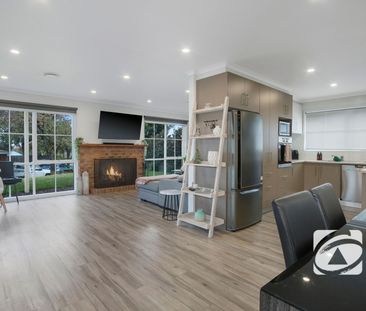 MODERN AND COMFORTABLE HOME - Photo 1