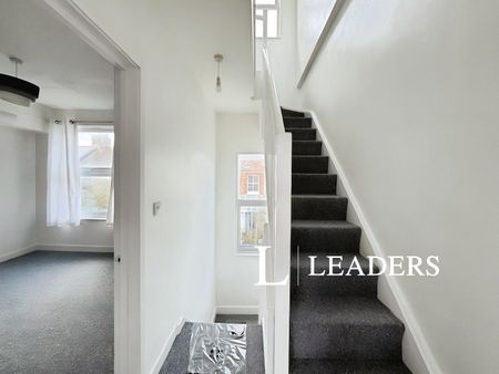4 bedroom mid-terrace to rent Rugby Place, Brighton - Photo 3