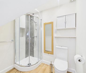 3 bedroom terraced house to rent - Photo 5