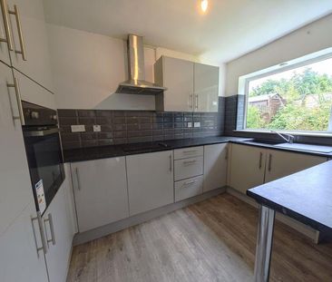 2 bedroom semi-detached house to rent - Photo 2