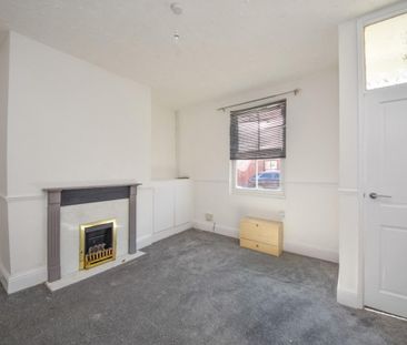 2 bed House - Terraced for Rent - Photo 2