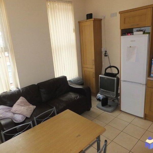 Unit 2, 21 Lawrence Street, University Street, Belfast, BT7 1LE - Photo 1