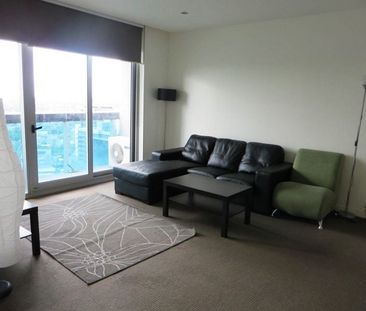 Be Impressed with This Dazzling 40th-Floor CBD Pad 2 Bedrooms | 1 B... - Photo 1