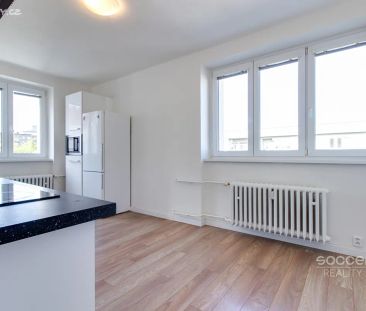 Pronájem bytu 2+1 77 m² - Photo 2