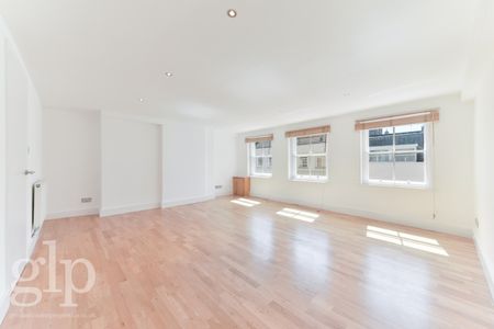 2 Bedroom Flat, Berwick Street W1F - Photo 3