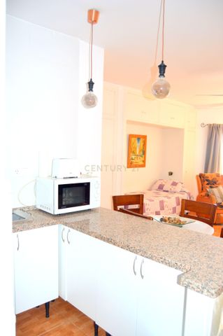 Estudio de alquiler en Avenida de España, 3, La Carihuela - Los Nidos - Photo 3