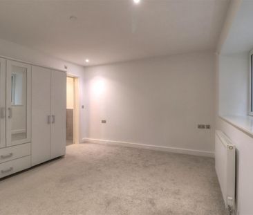 2 BED Apartment To rent - Photo 4